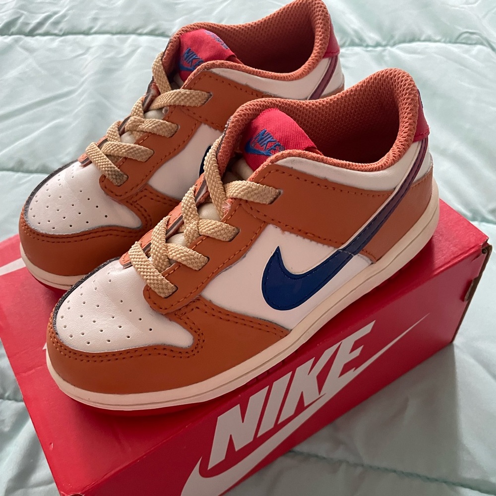 Toddler dunks